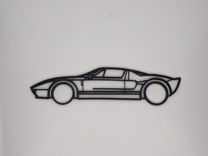 Décoration murale représentant un profil d'une Ford GT