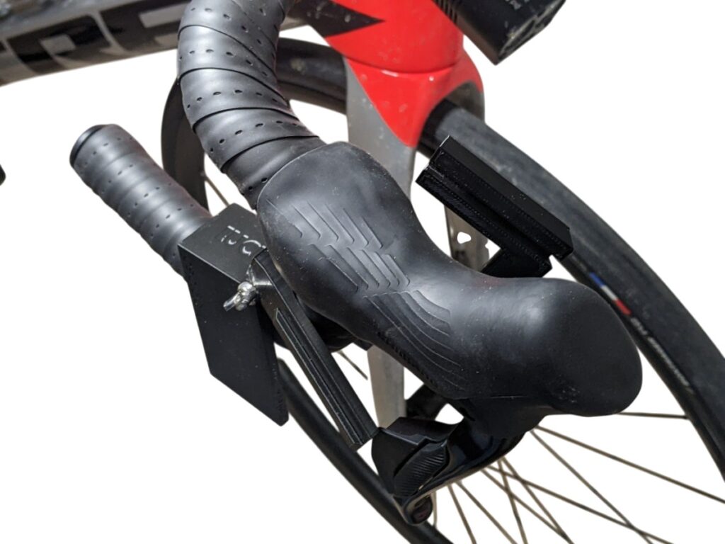 Outil pour respecter les règles UCI d'angle de levier de frein