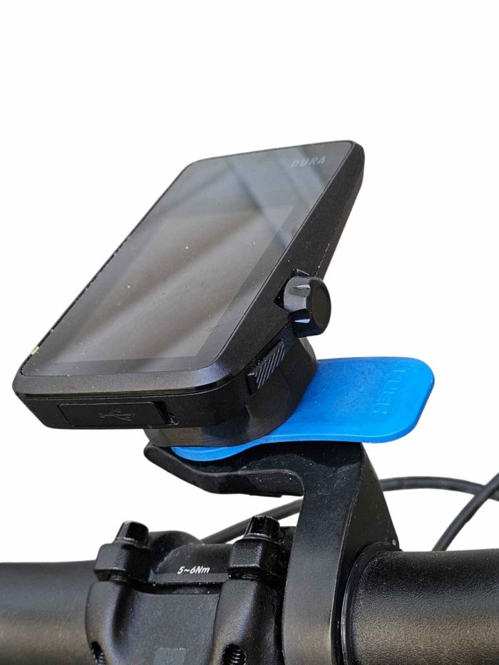 GPS Coros Dura monté sur le convertisseur Quadlock CSCI3D