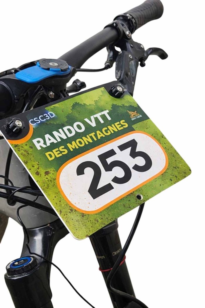 Support plaque avant monté sur un VTT Cannondale habit
